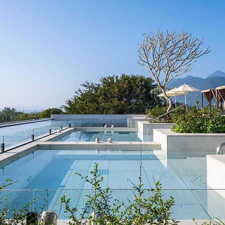 Lakeshore Hotel Hualien Taroko Shunan Zewnętrze zdjęcie The swimming pool at the hotel
