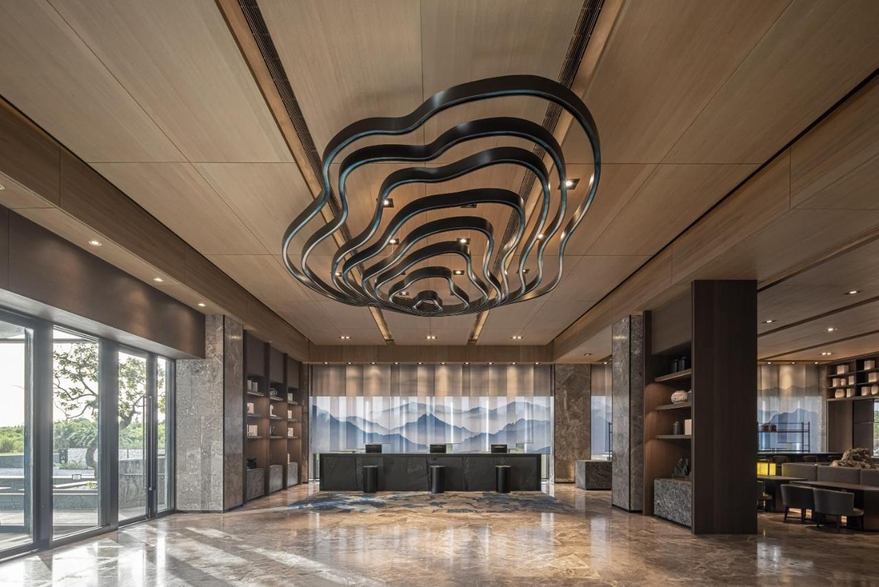 Lakeshore Hotel Hualien Taroko Shunan Zewnętrze zdjęcie The lobby of the hotel