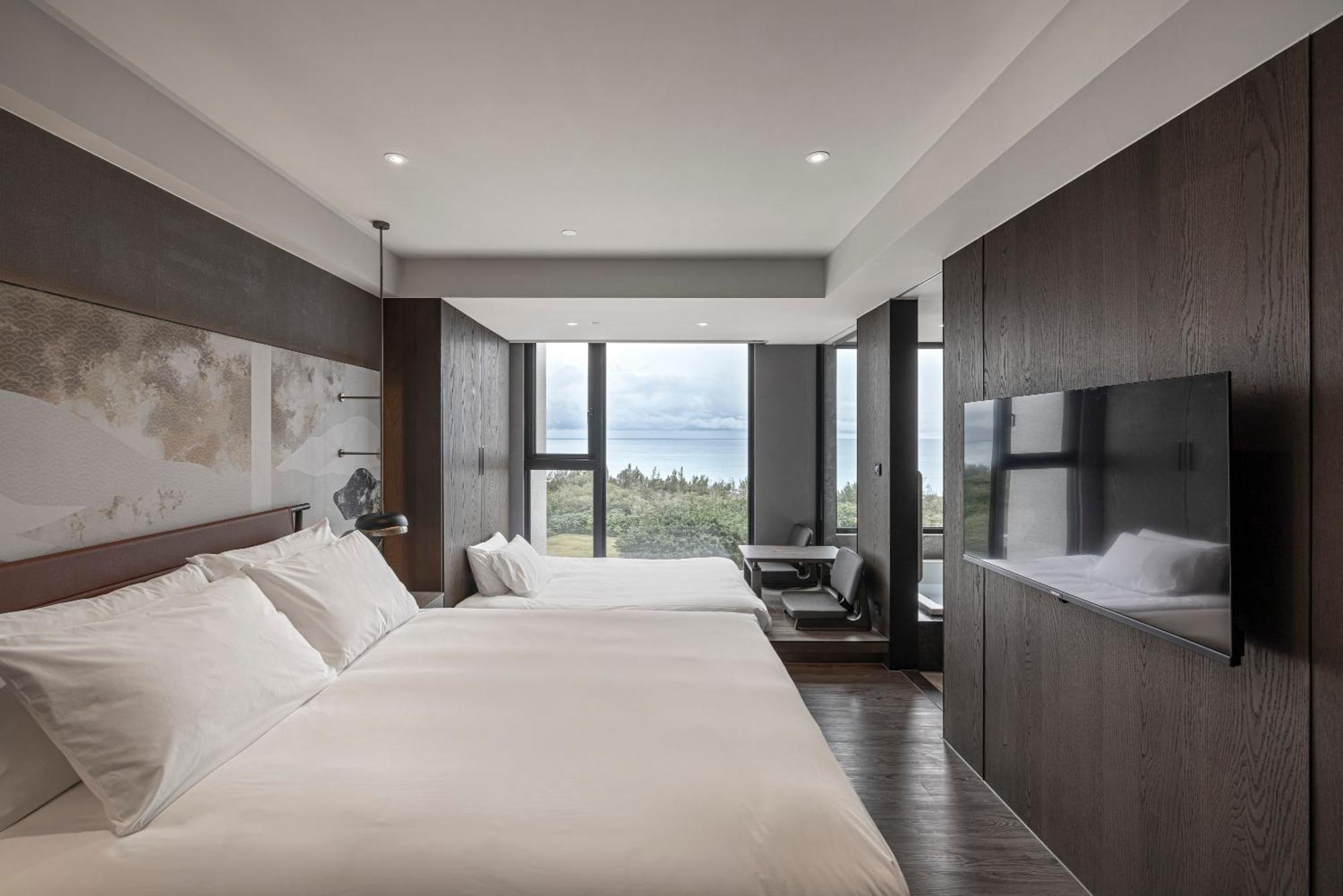 Lakeshore Hotel Hualien Taroko Shunan Pokój zdjęcie A guest room at the hotel